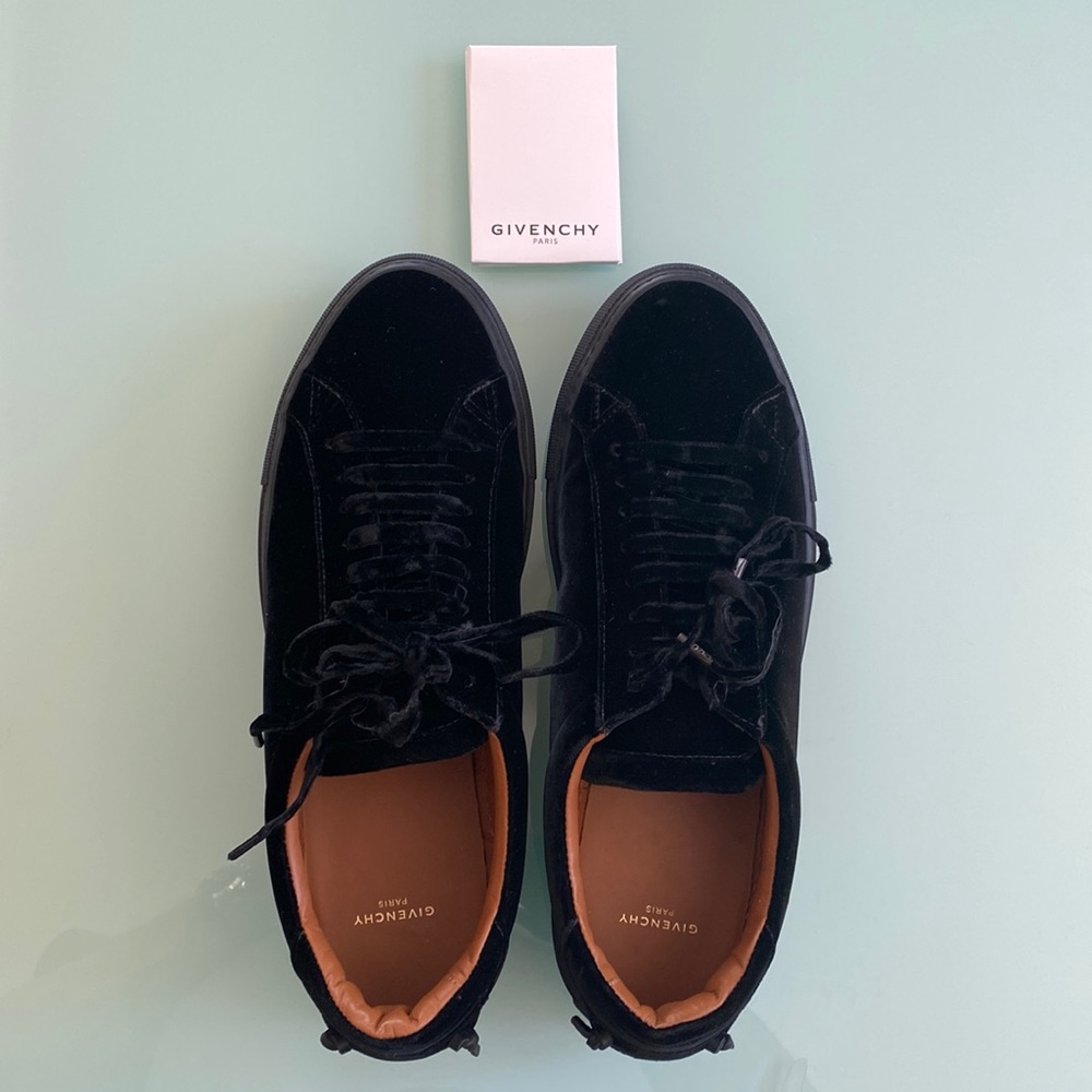 Givenchy Mens Velvet Sneaker